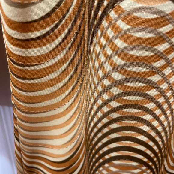 Retro/ Funky Style Top - Picture 4 of 4